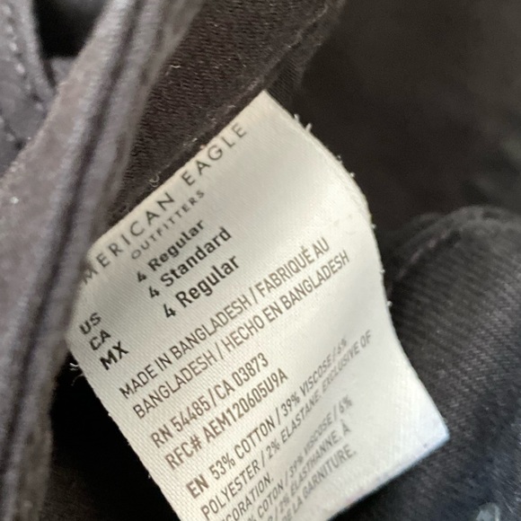 American Eagle Black Distressed Jeans - Picture 4 of 5